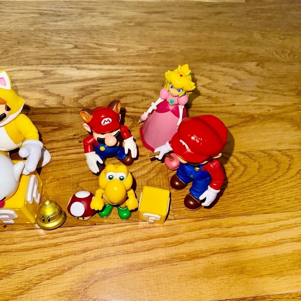 Lot of Super Mario Figures​​​​ - Picture 5 of 8